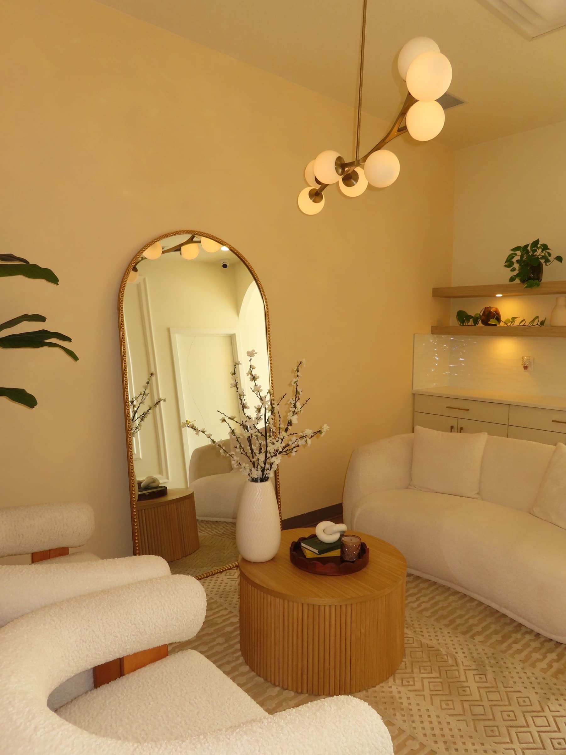 Lavish Beauty Laser Med Spa Calgary — luxury women-exclusive med spa lounge